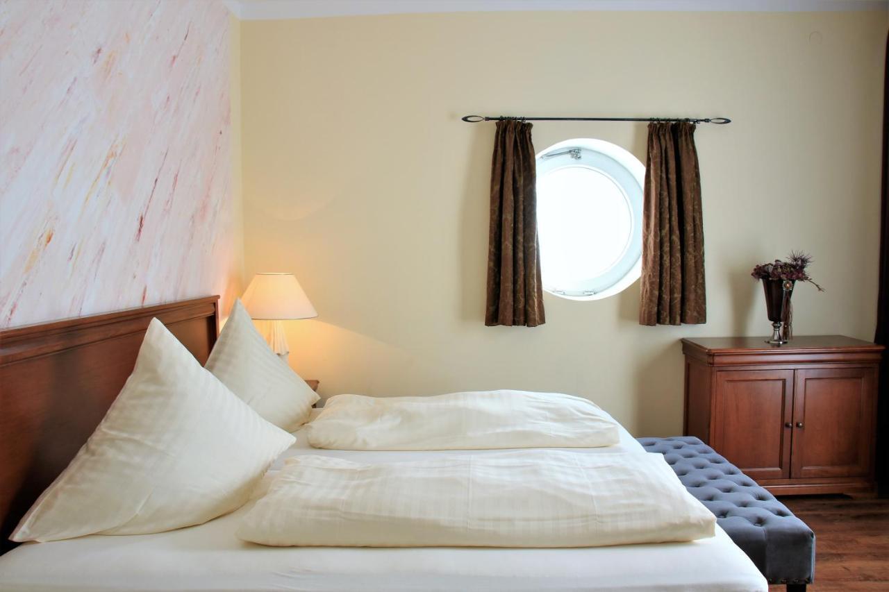 Aparthotel Scheuer Huerth Bagian luar foto